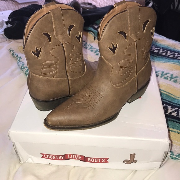 Country Love Boots - Picture 5 of 5